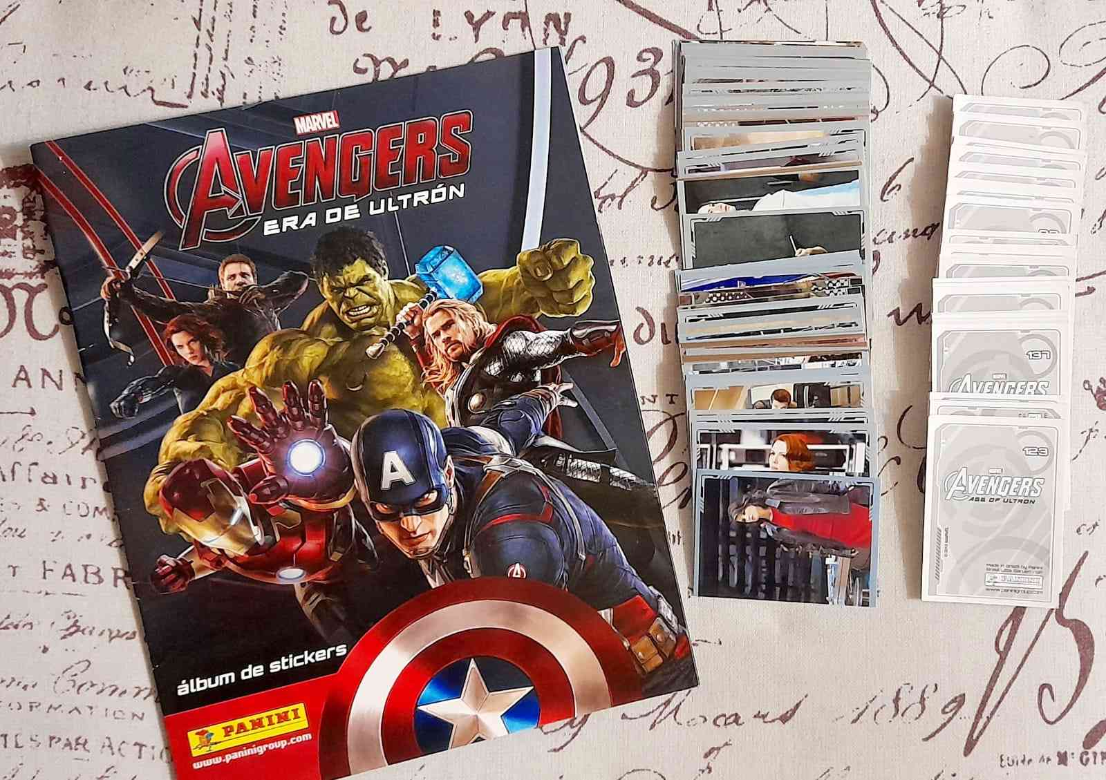 Album INCOMPLETO a pegar Avengers era de Ultron Panini